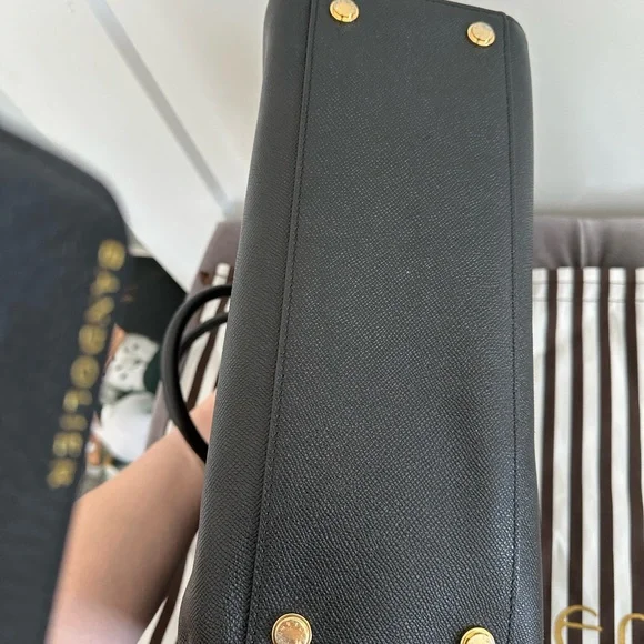 Henri Bendel “The Gotham Tote”, Black Leather - Picture 7 of 14